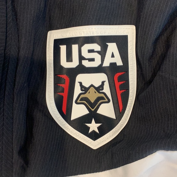 Under Armour jacket - Picture 3 of 6